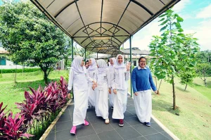 Alumni 2026 ini sukses lulus dengan nilai tertinggi di Sekolah